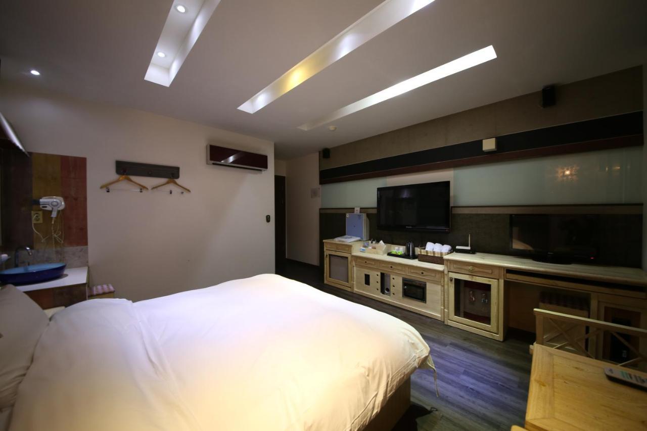 Dubai Hotel Daejeon Exterior foto